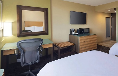 San Jose Hotel | Explore the Winchester Mystery House! with Free Airport Shuttle and Care Hire