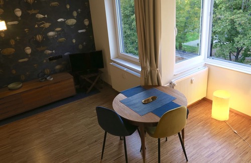 Oberbilk Apartment | Explorer apartment, retreat in the city