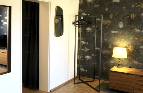 Oberbilk Apartment | Explorer apartment, retreat in the city