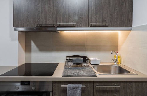 Makrigianni Villa | Exquisite Athens Apartment | 3 Bedrooms | Apartment Susanoo