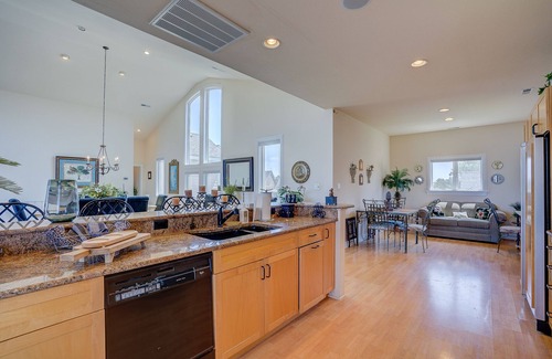 Manteo House | Exquisite Living in Pirate's Cove