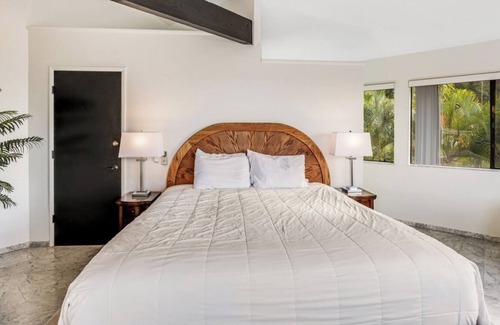 Kaneohe Villa | Exquisite Master Suite Plus Cozy Bedroom with 1.5 Baths, in Kaneohe Bay, Hawaii