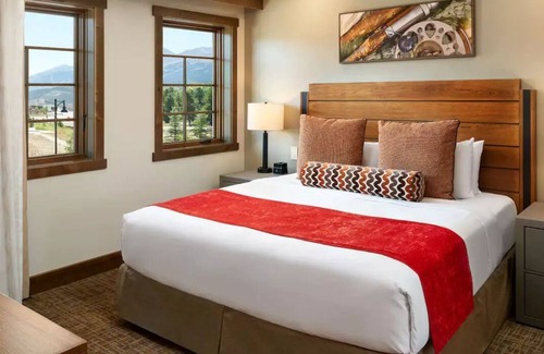 The Highlands House | Exquisite Upscale Oasis · Ski Resort