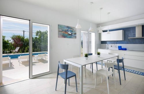 Stanisovi Villa | Exquisite Villa in Stanišovi with Swimming Pool