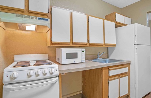 Lake Purdy Hotel | Extended Stay America Select Suites Birmingham Inverness