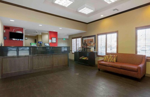 Camelback East Hotel | Extended Stay America Select Suites - Phoenix - Airport - E Oak St