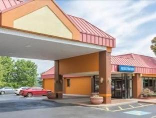 Bristol Hotel | Extended Stay America Suites - Bristol