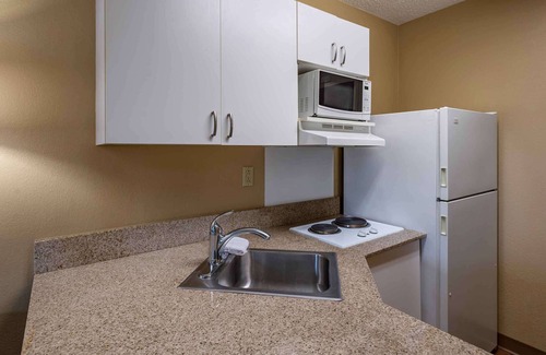 Greenway Plaza-Upper Kirby Hotel | Extended Stay America Suites Houston Med Ctr Greenway Plaza