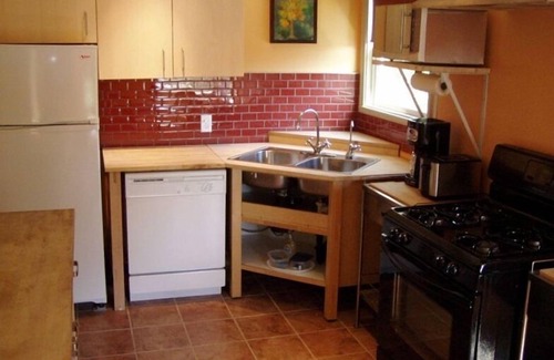 South Wrigley Apartment | Extended Stay for Holidays & Business