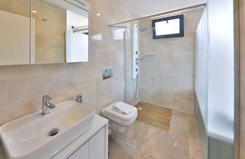 Kas Villa | extra Large pool&kiddy pool&outdoor jakuzi&large garden and pool terrace