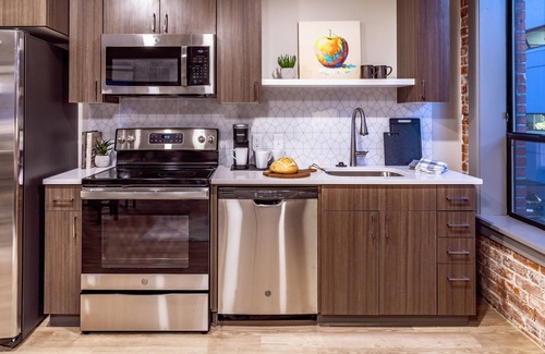 Riverside Apartment | Extraordinary 1 Bed Travel Apartment Steps From the Spokane Convention Center