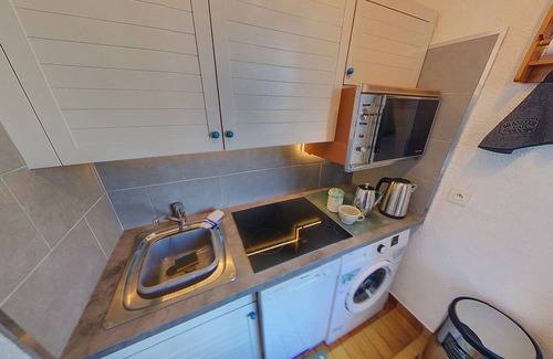 Les Carroz-d'Araches Apartment | Eyelet - Left entry