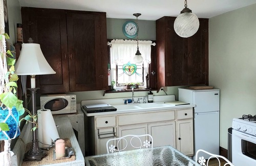 Geneva House | Ezmeralda's ~ Classic 1920's Renovated Bungalow ~ "A Hidden Gem of Geneva"