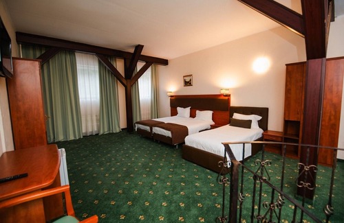 Bradu Hotel | Fântânița Haiducului