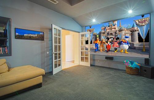 Southeast Anaheim House | F-13 California Dreamin