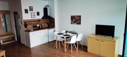 Primorsko Apartment | F 207 Primorsko del Sol - просторно студио с кухня и паркомясто