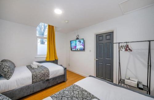 Leeds Apartment | *F18GH* For relaxed & Cosy stay/Free Parking/WiFi