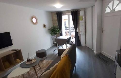 Chatel-Guyon Apartment | F2 apartment completely renovated - Furnished 4 stars - Terrace - WIFI connection