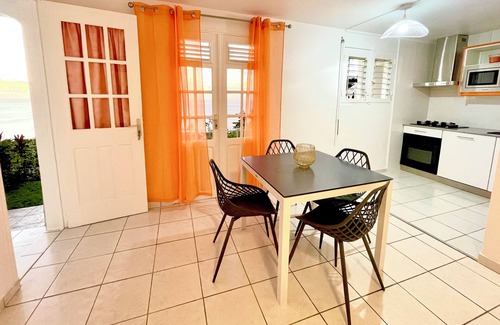 Bouillante House | F2 APARTMENT WITH SEA VIEW ON GROUND FLOOR VILLA