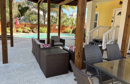 Lincolnville Apartment | F2, Downtown St. Augustine, POOL, beaches, spacious, free onsite parking!
