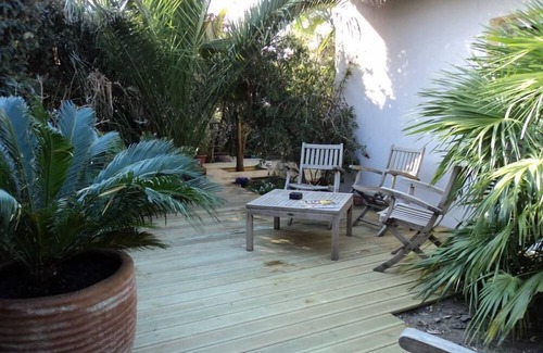 Anglet Apartment | F3 apartment, exotic garden, walking distance to beach, 3-star rating