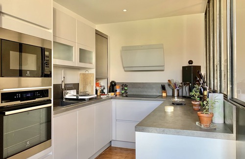 Secteur 2 Apartment | #F5 | Martine's luxurious 👱🏻‍♀️City center | Notre Dame district