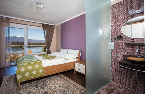 Finkenstein am Faaker See Hotel | Faaker See Inn by S4Y