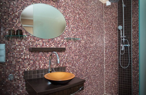 Finkenstein am Faaker See Hotel | Faaker See Inn by S4Y