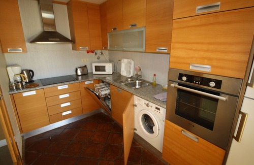 Burgau House | Fab Frontline Villa with Sea Views in Burgau, A/C, private pool, walk to beach!