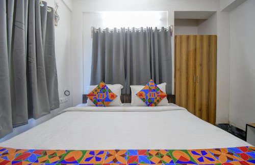 New Town Hotel | FabExpress Amar Raj Villa - Nr Eco Park