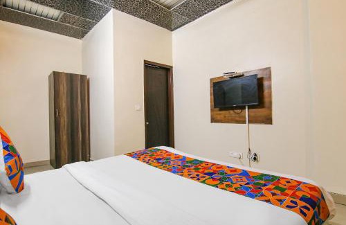 Mohali Hotel | FabExpress HC King