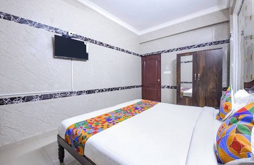 Perambur Purasavakam Hotel | Fabexpress Le Royal Inn