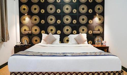 Calangute Hotel | FabExpress Paroza Suites
