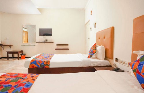 Teynampet Hotel | Fabexpress Planet Grande