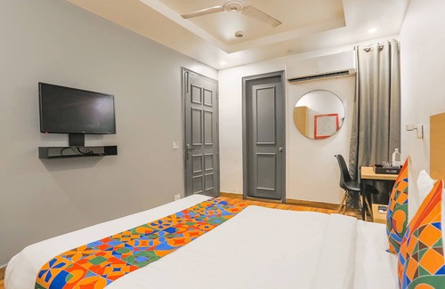 Delhi Hotel | Fabexpress Pp Residency
