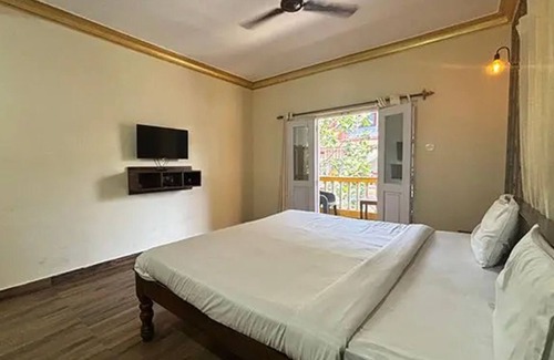 Baga Hotel | Fabexpress Romeo’S 2