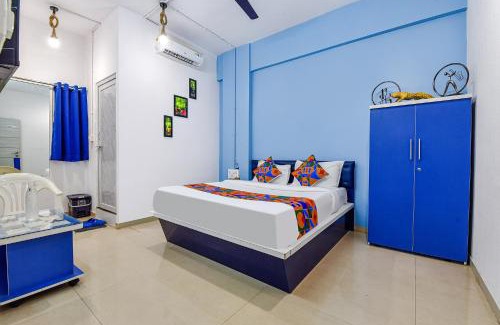 Surat Hotel | FabExpress Solitaire, Surat