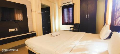 Nanded Hotel | FabExpress The Guest House