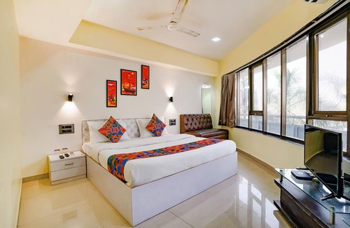 Kharghar Hotel | Fabexpress White House