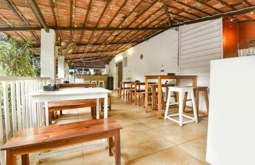 Nagoa Hotel | FabHotel After Shore, 500 Mtrs from Tito's Lane