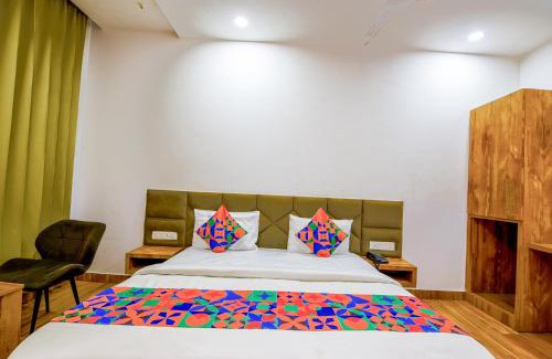 Amritsar Hotel | FabHotel Amar Villa
