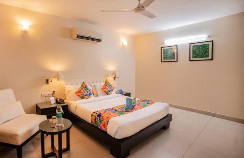 Saket Hotel | FabHotel Anutham Saket