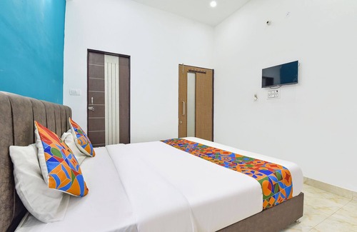 Sitapura Hotel | Fabhotel Avondale