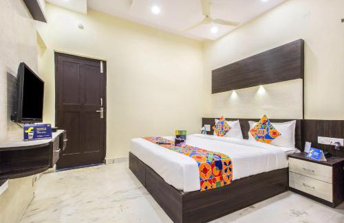 Koramangala Hotel | FabHotel Crown Suites - Nr Sony Signals