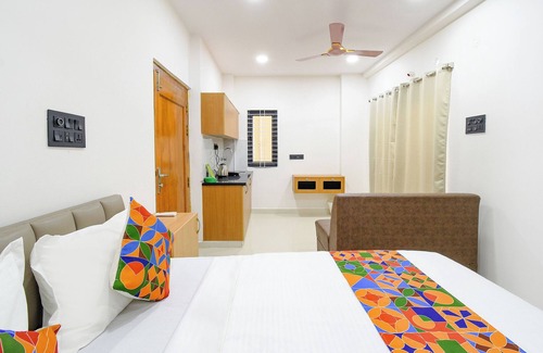 Gachibowli Hotel | Fabhotel Elegance