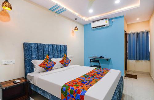 Hyderabad Hotel | FabHotel Grand Broholic - Nr Hitech City