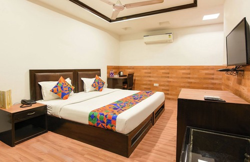 Safdarjung Enclave Hotel | Fabhotel Green Park