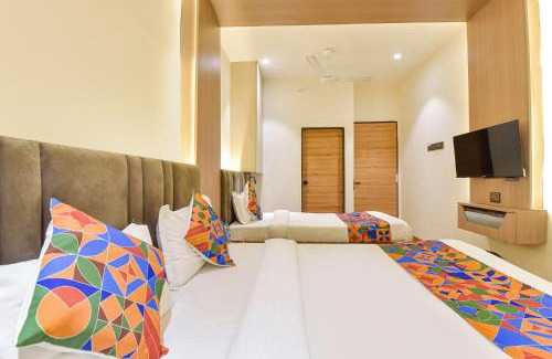 Rau Hotel | FabHotel Kesar