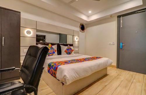 Kirti Nagar Hotel | FabHotel Kirti Nagar