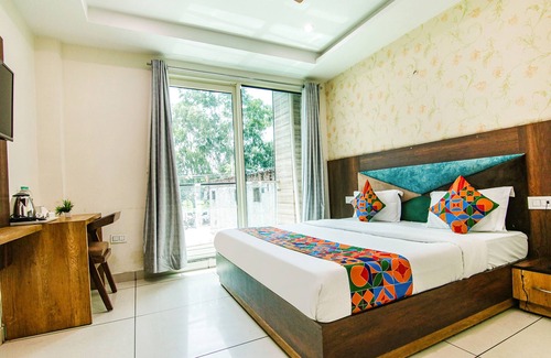 Kishangarh Hotel | Fabhotel Lime Wood